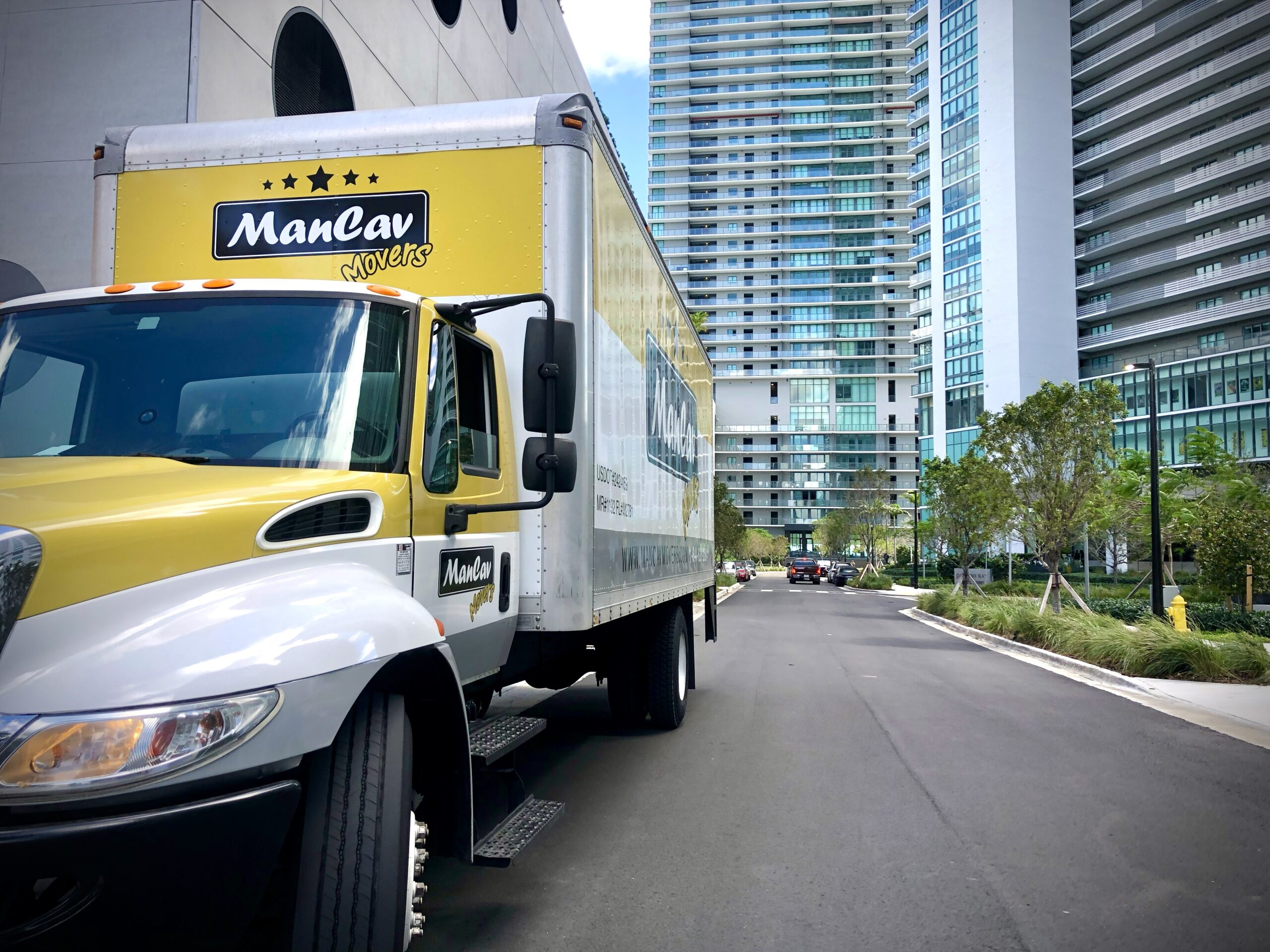 <small>About Us</small>Why Trust In Mancav Movers For Your Moving Services?